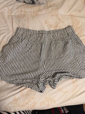 Old Navy Blue & White Striped High Waist Women’s Shorts